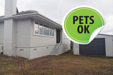 Photo of property in 1/1 Anne Road, Hillcrest, Auckland, 0627