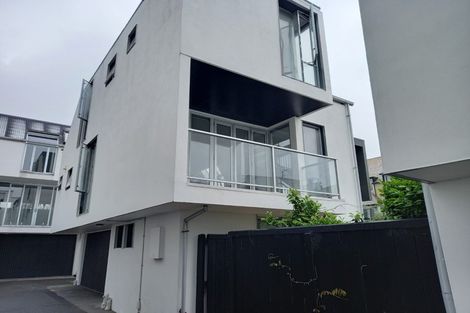Photo of property in 44f Chester Street West, Christchurch Central, Christchurch, 8013