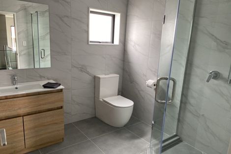 Photo of property in 24e Poinsettia Place, Henderson, Auckland, 0610