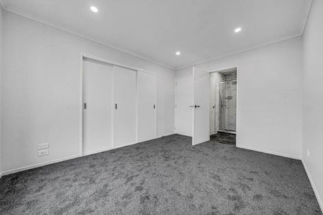 Photo of property in 27e Watson Place, Papatoetoe, Auckland, 2025