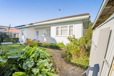 Photo of property in 359 Saint Aubyn Street, Moturoa, New Plymouth, 4310