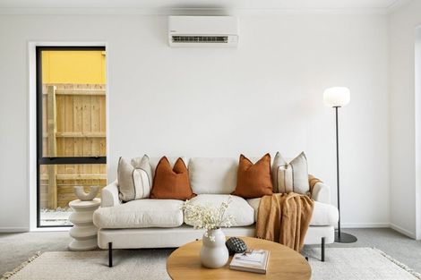 Photo of property in 33 Isabella Lane, Henderson, 0610