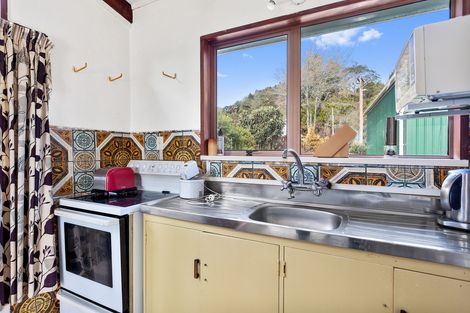 Photo of property in 33 Tombleson Road, Lake Rotoma, Rotorua, 3074