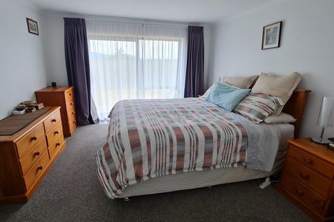 Photo of property in 63 Carroll Place, Owhata, Rotorua, 3010