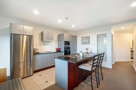 Photo of property in 2c/7-11 Bute Road, Browns Bay, Auckland, 0630
