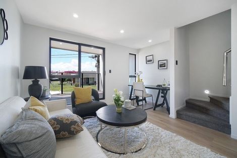 Photo of property in 7/26 Dale Crescent, Pakuranga, Auckland, 2010