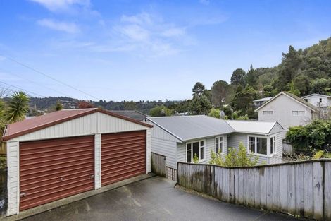 Photo of property in 26 Lowry Crescent, Stokes Valley, Lower Hutt, 5019