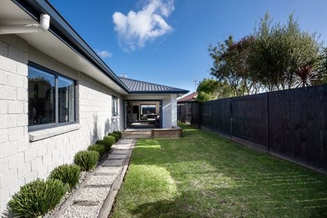 Photo of property in 98 Twin Oak Avenue, Papamoa Beach, Papamoa, 3118