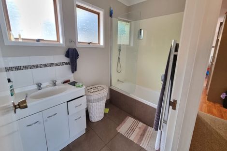 Photo of property in 1/1 Bishopgate Street, Birkdale, Auckland, 0626