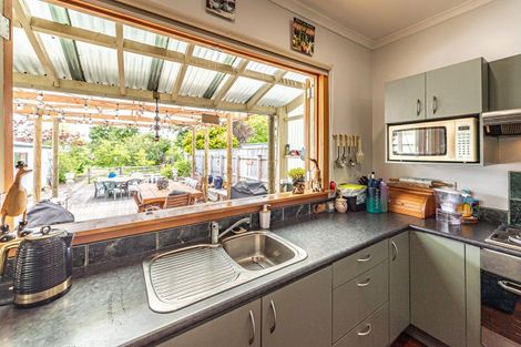 Photo of property in 18 Field Street, Aramoho, Whanganui, 4500