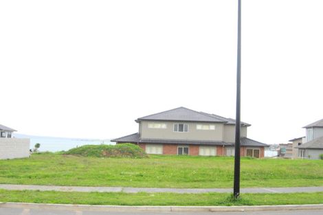 Photo of property in 17 Compass Way, Half Moon Bay, Auckland, 2012