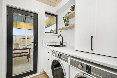 Photo of property in 13 Forglen Place, Tawa, Wellington, 5028