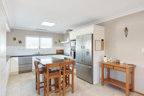 Photo of property in 4 Prince Avenue, Mount Maunganui, 3116