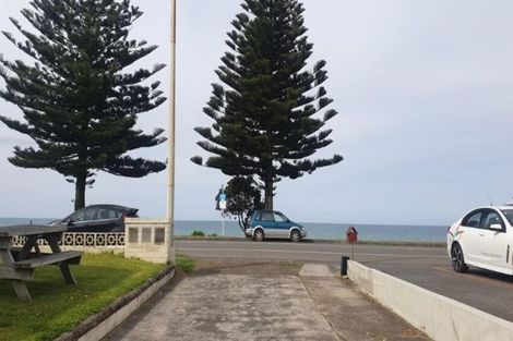 Photo of property in 2/181 Marine Parade, Mount Maunganui, 3116