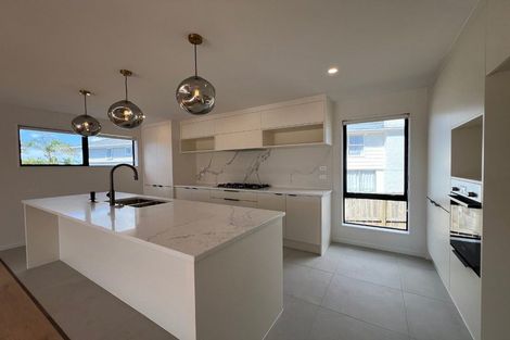Photo of property in 6 Firth Road, Torbay, Auckland, 0630