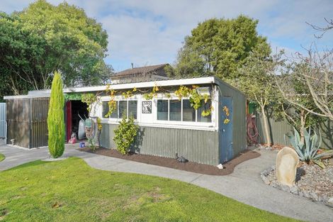 Photo of property in 13 Petries Road, Woodend, 7610