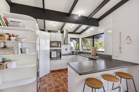 Photo of property in 54 Everglade Drive, Goodwood Heights, Auckland, 2105