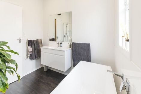 Photo of property in 20 East Street, Terrace End, Palmerston North, 4410