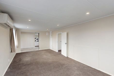 Photo of property in 21 Coventry Street, Highbury, Palmerston North, 4412