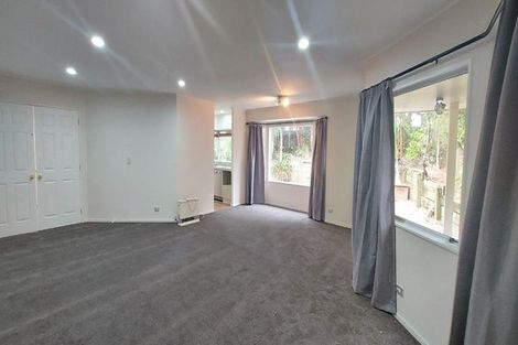 Photo of property in 825 Chapel Road, Shamrock Park, Auckland, 2016