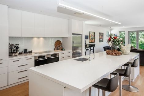 Photo of property in 39 Makora Street, Fendalton, Christchurch, 8041