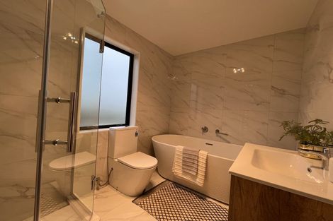 Photo of property in 1 Whawhaki Lane, Kumeu, 0810