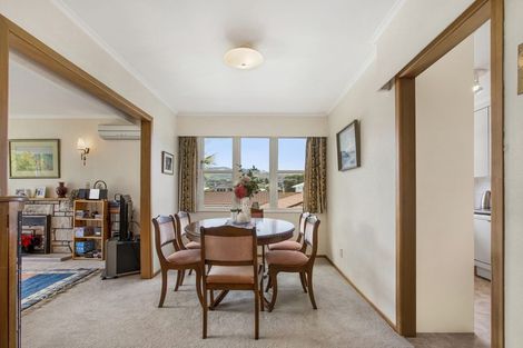 Photo of property in 5 Magdalen Street, Tawa, Wellington, 5028