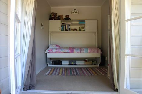 Photo of property in 122 Beach Road, Onerahi, Whangarei, 0110