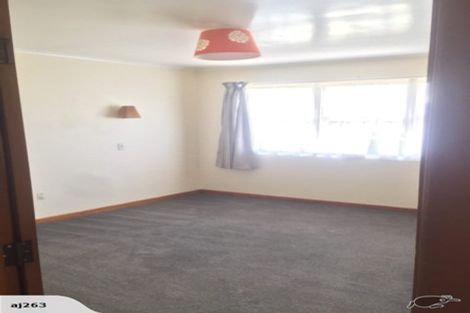 Photo of property in 2 Red Hill Road, Red Hill, Papakura, 2110