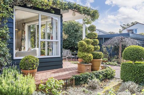 Photo of property in 30 Jubilee Road, Khandallah, Wellington, 6035