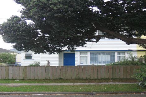 Photo of property in 15 Durham Crescent, Fairfield, Lower Hutt, 5011