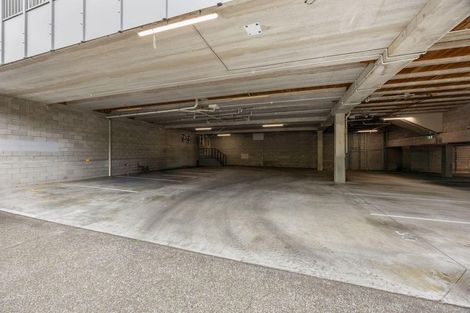 Photo of property in 12 Imperial Place, Henderson, Auckland, 0612