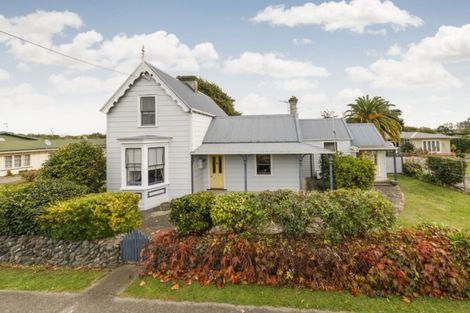 Photo of property in 15 Daniell Street, Bulls, 4818