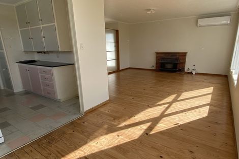 Photo of property in 23 Ennis Avenue, Pakuranga Heights, Auckland, 2010