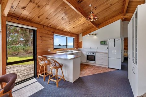 Photo of property in 121 Ohawini Road, Oakura, Hikurangi, 0184