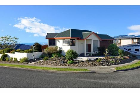 Photo of property in 327 Princes Drive, Britannia Heights, Nelson, 7010