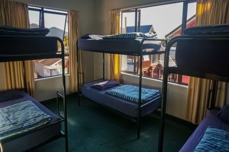 Photo of property in 9 Cron Avenue, Te Atatu South, Auckland, 0610