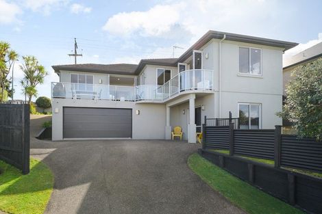 Photo of property in 102 Rototuna Road, Rototuna, Hamilton, 3210