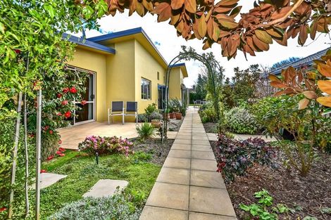 Photo of property in 10 Elmslie Grove, Halswell, Christchurch, 8025