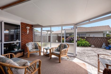 Photo of property in 6 Laburnum Glen, Mount Maunganui, 3116