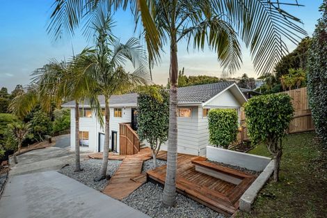 Photo of property in 19 Castleton Street, Birkdale, Auckland, 0626