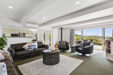 Photo of property in 825 Beach Road, Browns Bay, Auckland, 0630