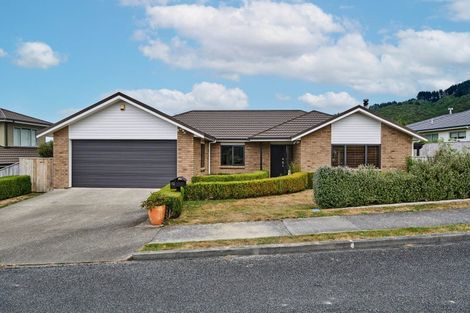 Photo of property in 116 Kirton Drive, Riverstone Terraces, Upper Hutt, 5018