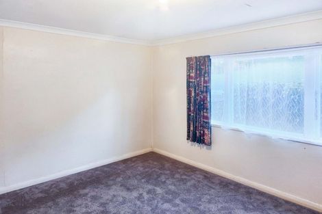 Photo of property in 65 Elmslie Road, Pinehaven, Upper Hutt, 5019