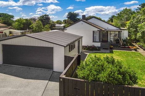 Photo of property in 4 Crewe Crescent, Hokowhitu, Palmerston North, 4410