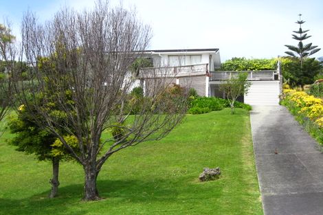 Photo of property in 109 Pacific Parade, Army Bay, Whangaparaoa, 0930