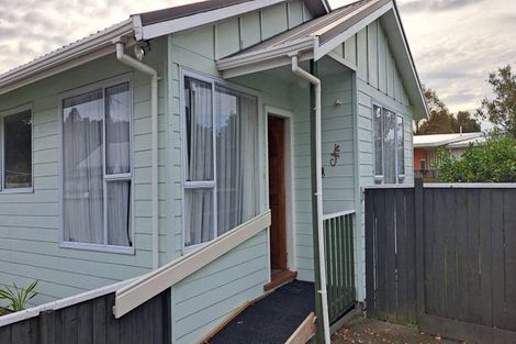 Photo of property in 2/69 Waddington Drive, Naenae, Lower Hutt, 5011