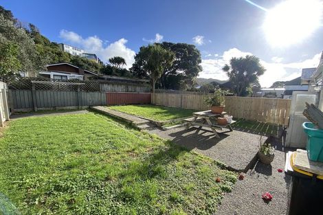 Photo of property in 354 The Parade, Island Bay, Wellington, 6023