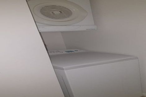 Photo of property in 3 Keystone Avenue, Mount Roskill, Auckland, 1041