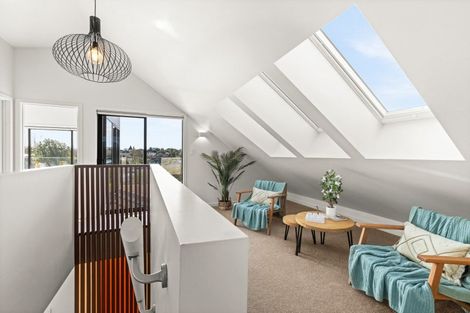 Photo of property in 32a Lucknow Road, Havelock North, 4130